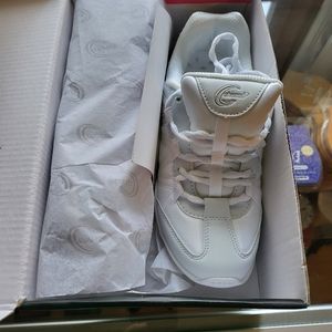 Classes size 5 cheer shoes. Tts